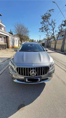 MERCEDES-BENZ-GLA 200-2017