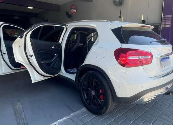 MERCEDES-BENZ-GLA 200-1.6 CGI ADVANCE 16V TURBO FLEX 4P AUTOMÁTICO MERCEDES-BENZ-GLA 200-2015