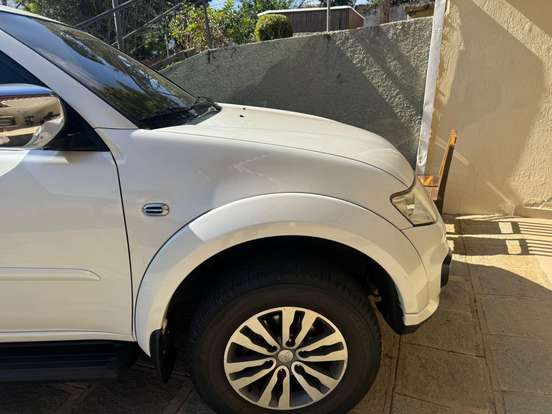 MITSUBISHI-PAJERO-3.5 HPE 4X4 7 LUGARES V6 24V FLEX 4P AUTOMÁTICO MITSUBISHI-PAJERO-2016