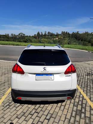 PEUGEOT-2008-2018