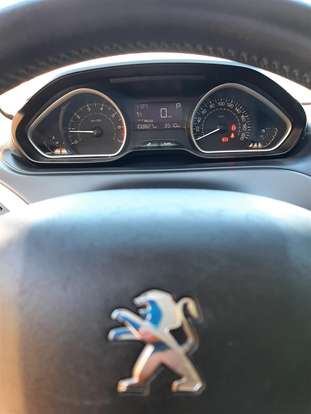 PEUGEOT-2008-2018