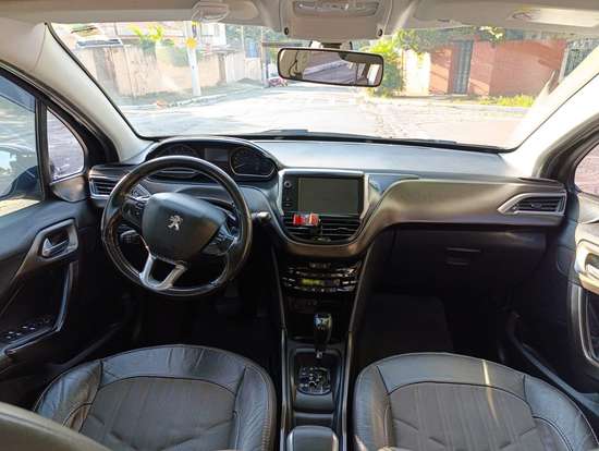 PEUGEOT-2008-2017