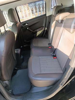 PEUGEOT-2008-2017