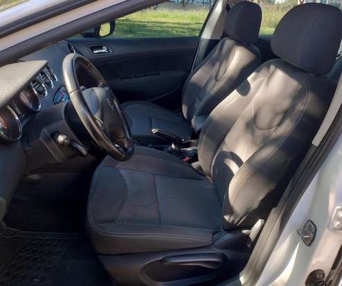 PEUGEOT-308-2018