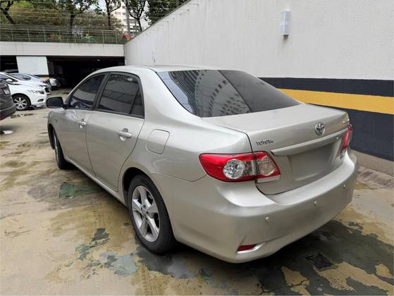 TOYOTA COROLLA 2.0 XEI 16V FLEX 4P AUTOMÁTICO
