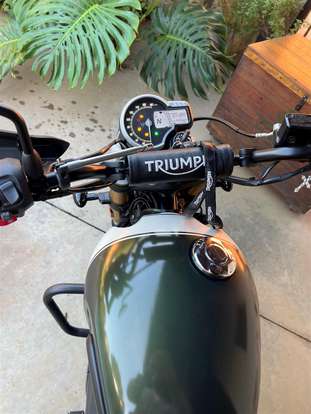 TRIUMPH-SCRAMBLER 400 X-2024