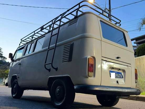 VOLKSWAGEN-KOMBI-1.6 FURGÃO 8V DIESEL 3P MANUAL VOLKSWAGEN-KOMBI-1983