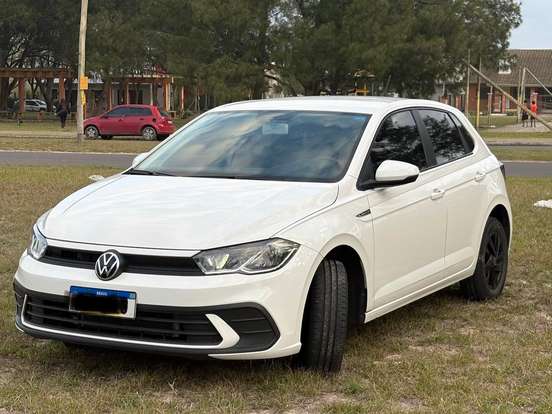 VOLKSWAGEN-POLO-1.0 170 TSI COMFORTLINE AUTOMÁTICO VOLKSWAGEN-POLO-2024