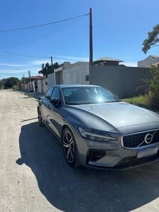 VOLVO S60 2.0 T8 R-DESIGN HÍBRIDO 4P AUTOMÁTICO