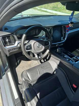 VOLVO-S60-2.0 T8 R-DESIGN HÍBRIDO 4P AUTOMÁTICO VOLVO-S60-2019