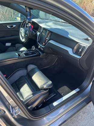 VOLVO-S60-2.0 T8 R-DESIGN HÍBRIDO 4P AUTOMÁTICO VOLVO-S60-2019