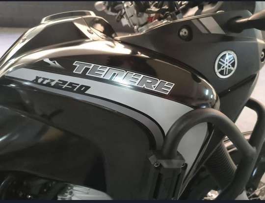 YAMAHA-XTZ 250 TÉNÉRÉ-2011