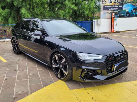 AUDI-A4-2019