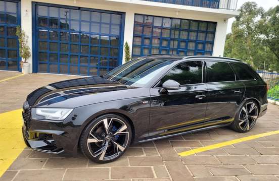AUDI-A4-2019
