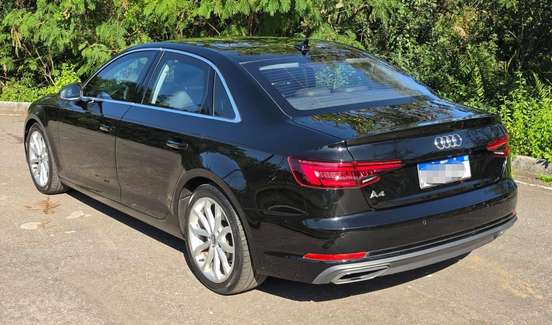 AUDI-A4-2019