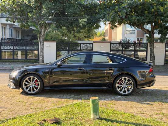 AUDI-A7-2015