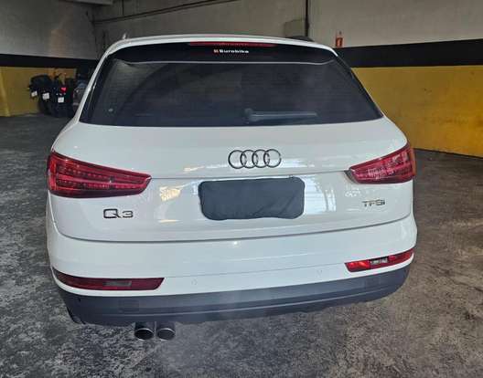AUDI-Q3-2015