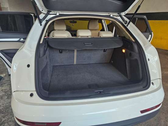 AUDI-Q3-2015