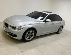 BMW 320i 2.0 16V TURBO ACTIVE FLEX 4P AUTOMÁTICO BMW 320i 2.0 16V TURBO ACTIVE FLEX 4P AUTOMÁTICO