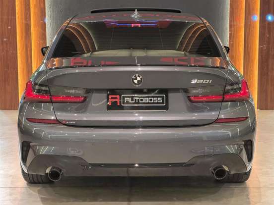 BMW-320i-2.0 16V TURBO FLEX M SPORT AUTOMÁTICO BMW-320i-2021