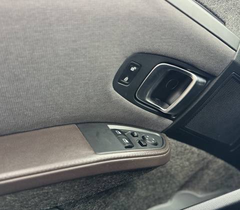 /en/city-para/cate-car-used-car/bmw-i3-2022-electric-edrive-bev-full-automatic-49582982134106112/-11
