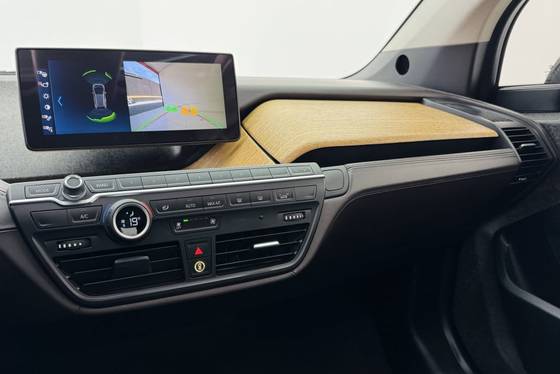 /en/city-para/cate-car-used-car/bmw-i3-2022-electric-edrive-bev-full-automatic-49582982134106112/-13