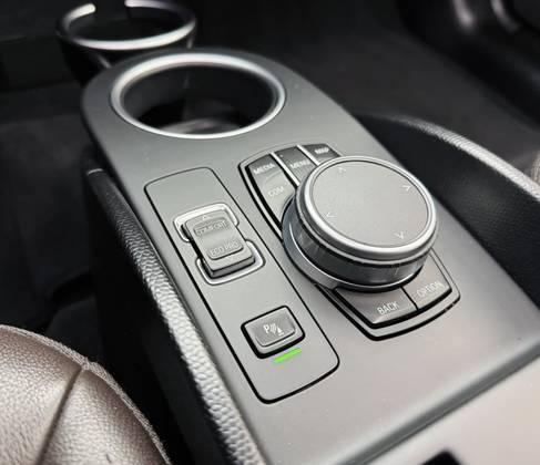 /en/city-para/cate-car-used-car/bmw-i3-2022-electric-edrive-bev-full-automatic-49582982134106112/-14