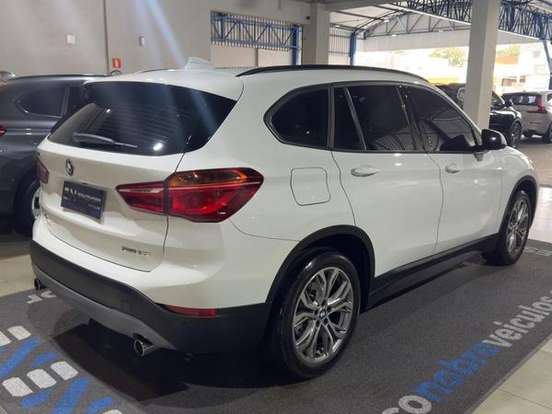 BMW-X1-2.0 16V TURBO ACTIVEFLEX SDRIVE20I X-LINE 4P AUTOMÁTICO BMW-X1-2018