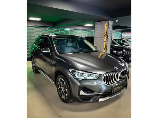 BMW-X1-2021