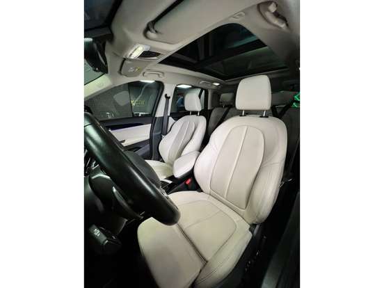 BMW-X1-2021