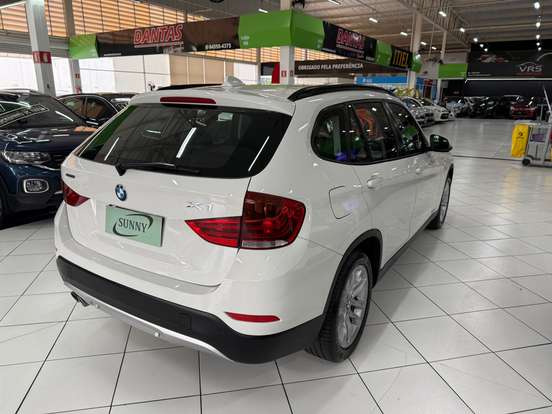BMW-X1-2.0 16V TURBO ACTIVEFLEX SDRIVE20I X-LINE 4P AUTOMÁTICO BMW-X1-2015