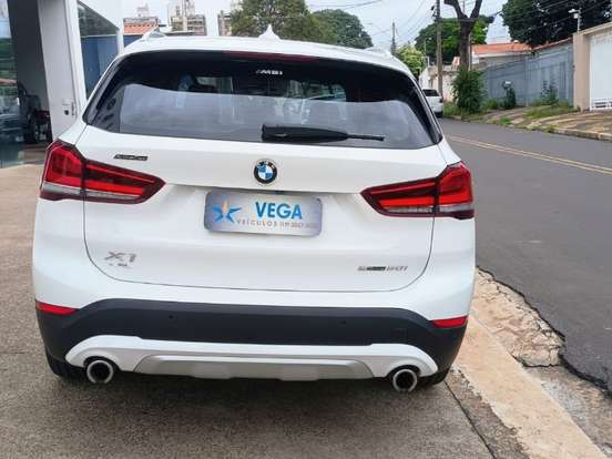 BMW-X1-2.0 16V TURBO ACTIVEFLEX SDRIVE20I X-LINE PLUS 4P AUTOMÁTICO BMW-X1-2022