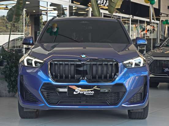 BMW-X1-2024