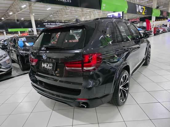 BMW-X5-3.0 FULL 4X4 35I 6 CILINDROS 24V GASOLINA 4P AUTOMÁTICO BMW-X5-2015