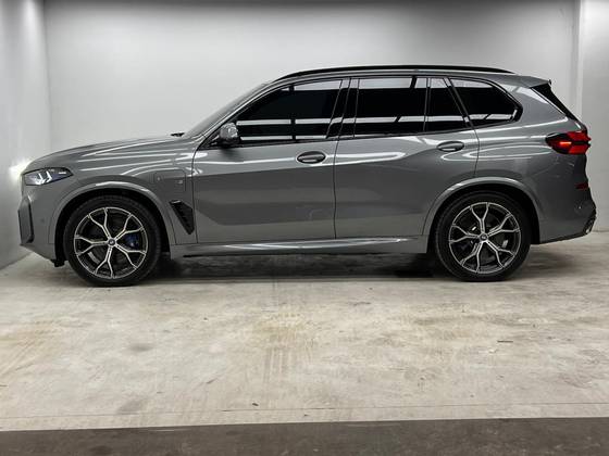 /en/city-para/cate-car-used-car/bmw-x5-2025-3-0-i6-turbo-hibrido-xdrive50e-m-sport-automatico-49093848366908416/-17