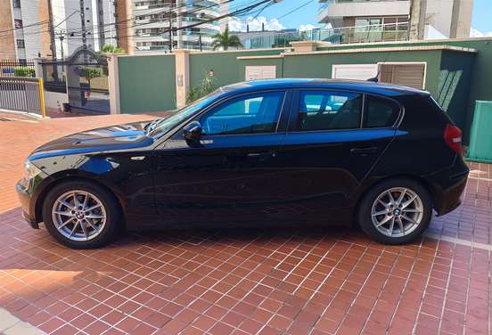 BMW-118i-2.0 TOP HATCH 16V GASOLINA 4P AUTOMÁTICO BMW-118i-2011
