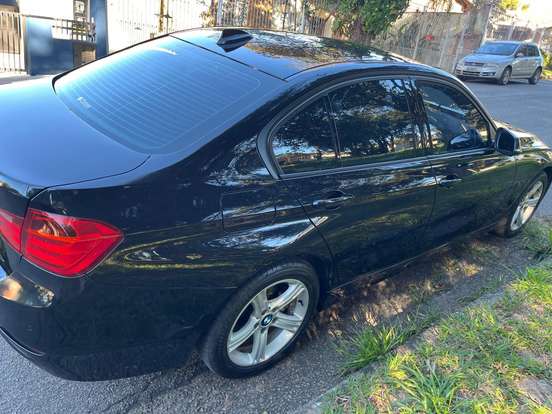 BMW-320i-2.0 16V TURBO ACTIVE FLEX 4P AUTOMÁTICO BMW-320i-2015
