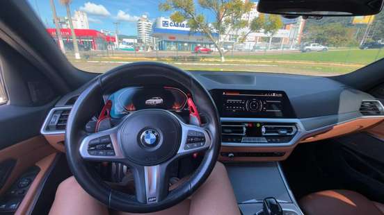 BMW-320i-2020
