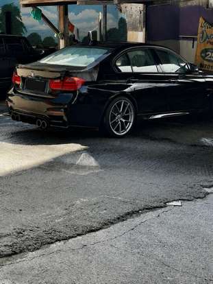 BMW-320i-2012