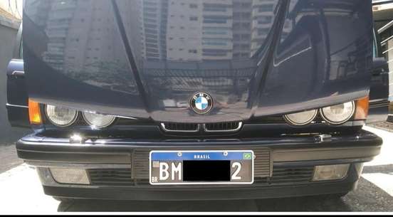 BMW-735iL-1987