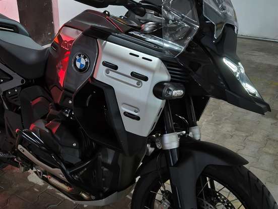 BMW-R 1300 GS ADVENTURE TRIPLE BLACK BMW-R 1300 GS ADVENTURE TRIPLE BLACK-2025