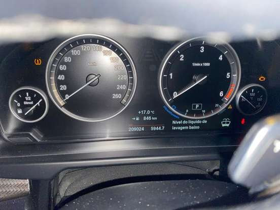 BMW-X5-3.0 4X4 M50D I6 TURBO DIESEL 4P AUTOMÁTICO BMW-X5-2015