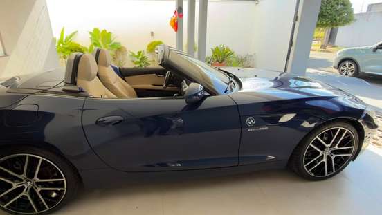 BMW-Z4-2.5 I6 GASOLINA SDRIVE23I AUTOMÁTICO BMW-Z4-2011