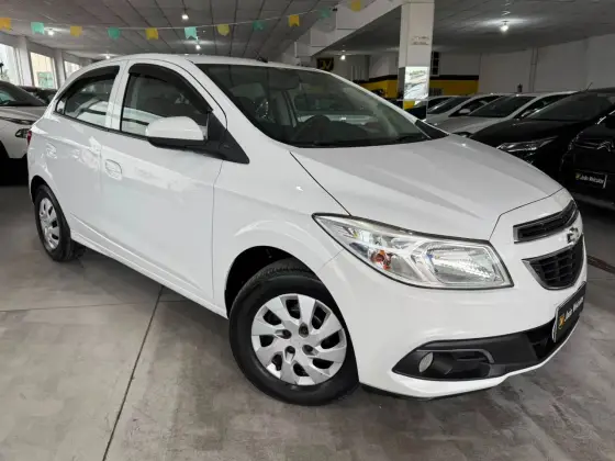 CHEVROLET ONIX 1.0 MPFI LT 8V FLEX 4P MANUAL