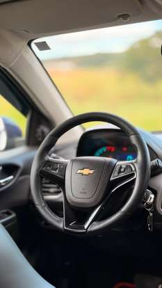 CHEVROLET-ONIX-2017