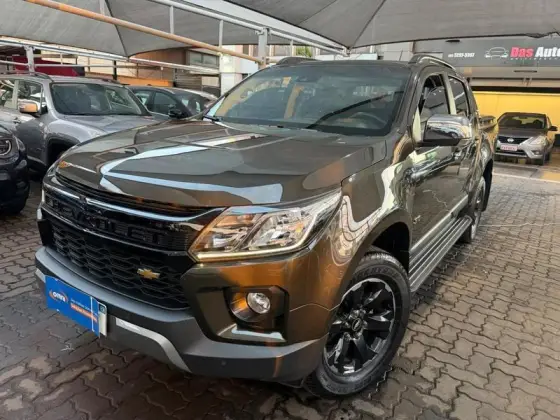 CHEVROLET S10 2.8 16V TURBO DIESEL HIGH COUNTRY CD 4X4 AUTOMÁTICO