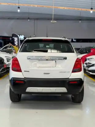 CHEVROLET-TRACKER-2014