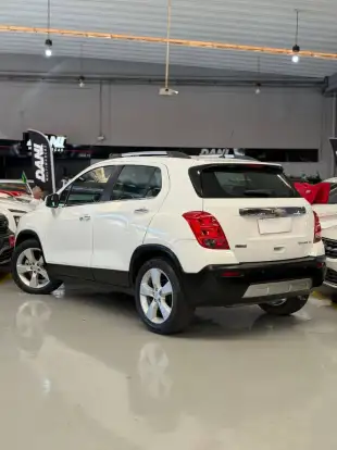 CHEVROLET-TRACKER-2014