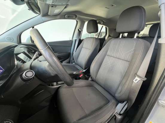 CHEVROLET-TRACKER-2017