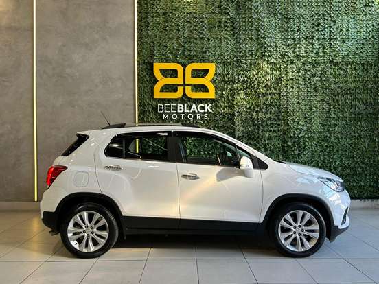 CHEVROLET-TRACKER-2018